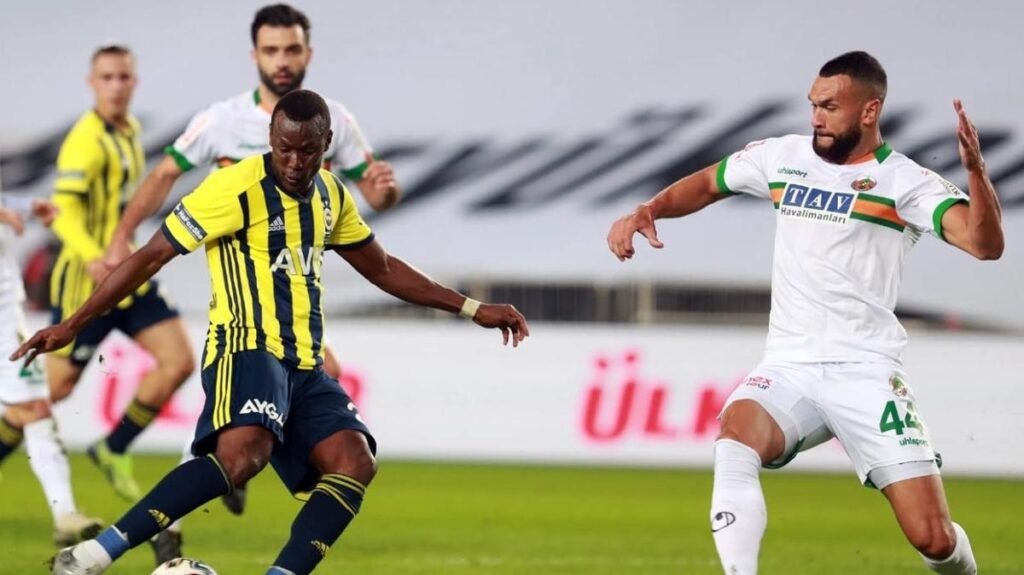 Fenerbahçe Steven Caulker i Açıkladı