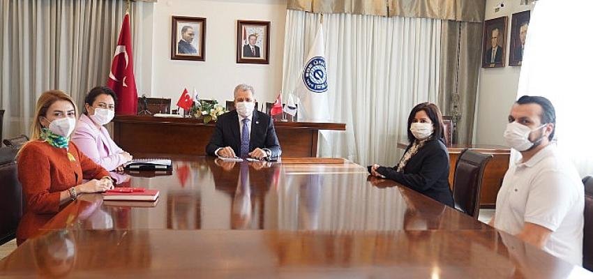 Arom’dan Araştırmacılara Tam Destek