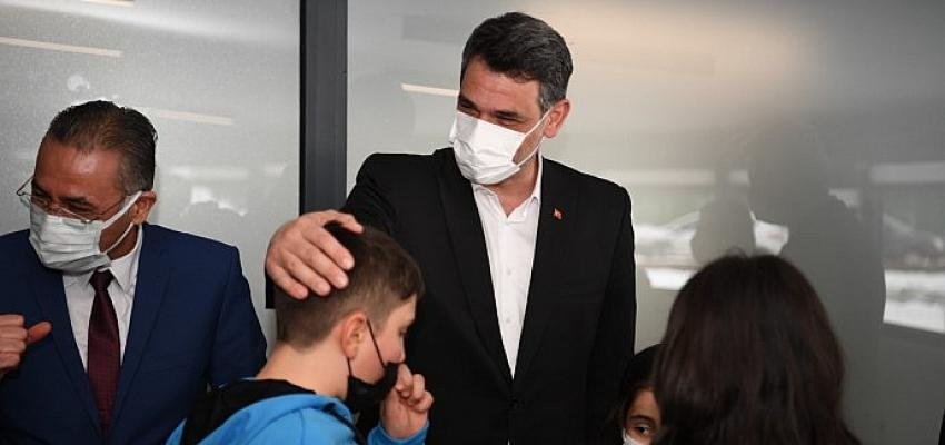 Kocaman Avrupalı Eğitimcilere Kartepe’yi Anlattı