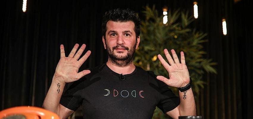 “Astrolojiden önce müşteri hizmetleri sorumlusuydum’’