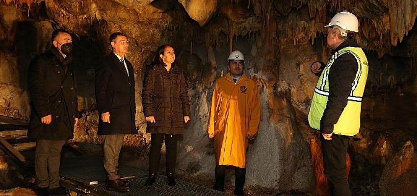 Gölbaşı Belediyesi’nden Tarihi Değer Tulumtaş Mağarası’na Anlamlı Ziyaret