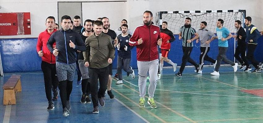 Zorlu Parkura Büyükşehirin Kurslarıyla Hazırlanıyorlar
