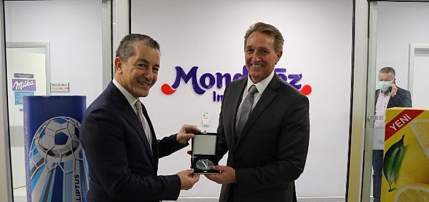 ABD’nin Türkiye Büyükelçisi Flake, Mondelez International Türkiye’yi ziyaret etti