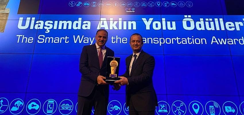 Büyükşehir’e iki yılda iki ulaşım ödülü