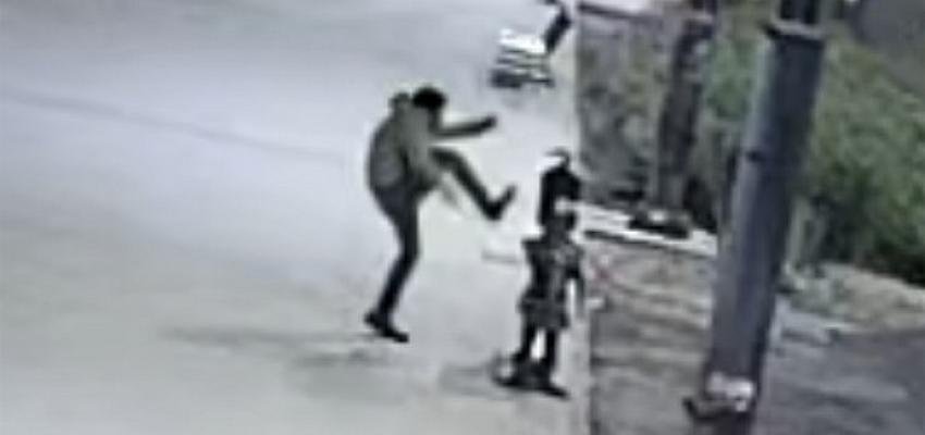 Dikili’de, “Yaşayan Heykeller” Şiddet Kurbanı