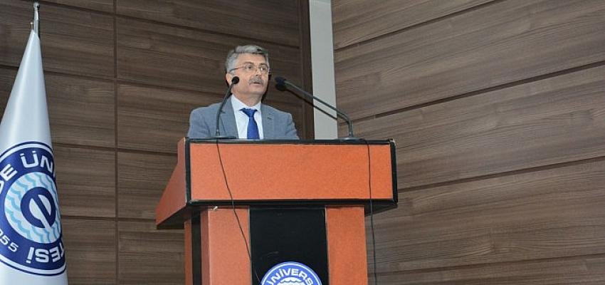 Doç. Dr. Çağın, “İstiklal Marşı, Milli Mücadele ruhunun sembolüdür”