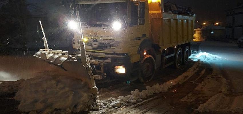 Gebze’de karla mücadele dört koldan