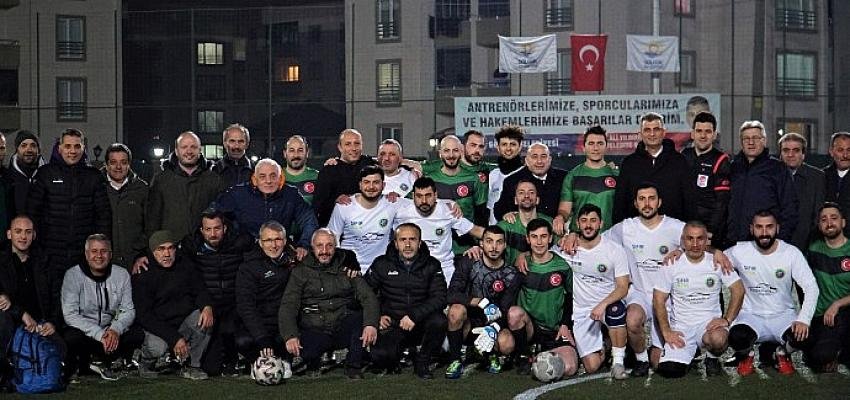 Gölcük Belediyesi Birimler Arası Futbol Turnuvası Başladı