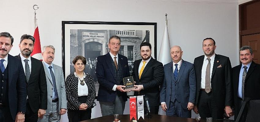 Hüseyin Baş’tan Atatürkçü Düşünce Derneğine Ziyaret