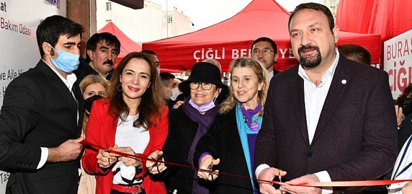 İzmir’in İlk “KadınBelediyesi” Çiğli’de Açıldı