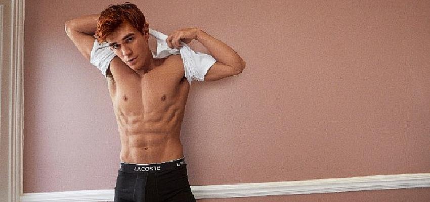 Lacoste K.J Apa’nın İç Giyim Marka Elçisi Olduğunu Duyurdu