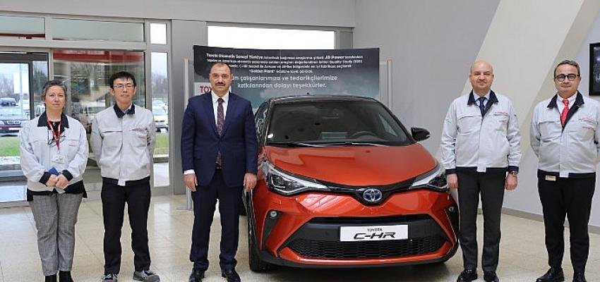 Sakarya Valisi Çetin Oktay Kaldırım Toyota Otomotiv Sanayi Türkiye’yi Ziyaret Etti
