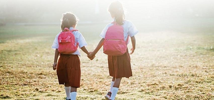 Sestri Collections, Buldan Vakfı ile iş birliği içerisinde, Seyahat Ediyoruz, Eğitimi Destekliyoruz