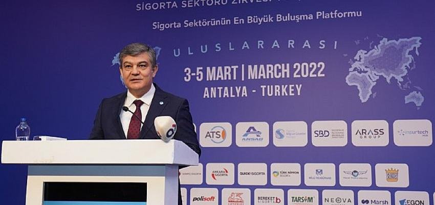 Sigortacılar Uluslararası Sigorta Fuarı ve Kongresi’nde buluştu