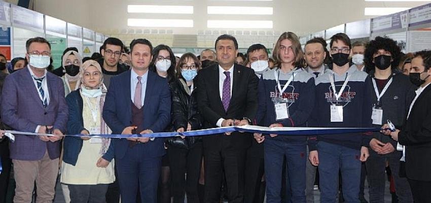 ‘TÜBİTAK 53. Lise Öğrencileri Araştırma Projeleri İzmir Bölge Yarışması Sergisi’nin Açılışı Yapıldı