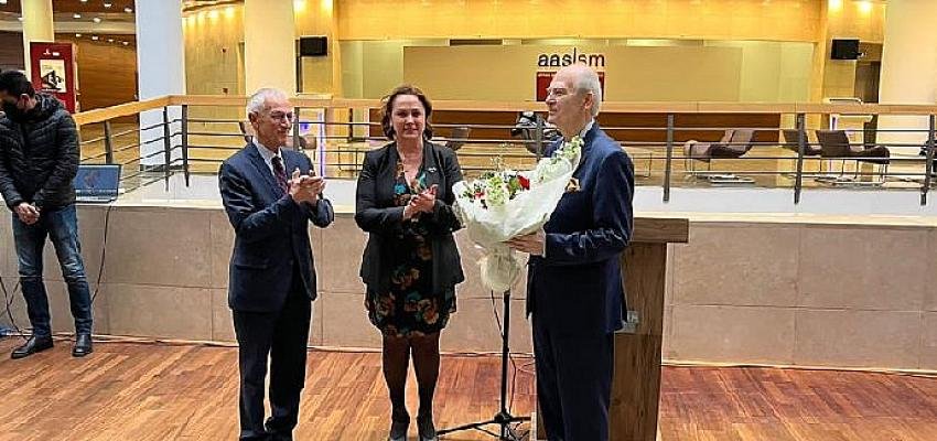 “Yüzyirmiyedi Yaşındaki Genç; Sinema” sergisi açıldı