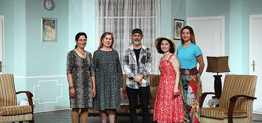 Aktif yaşlılar ‘Perde’ diyor