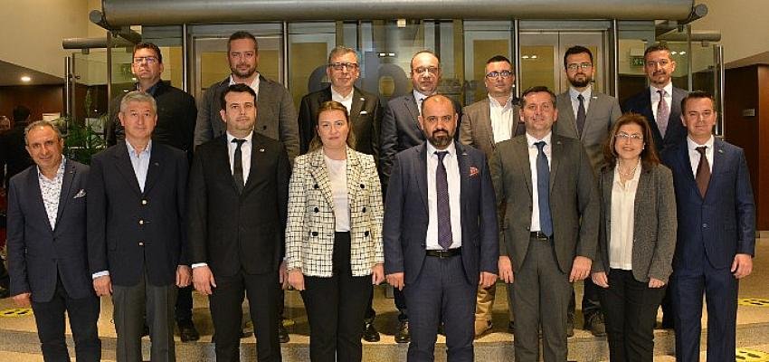 Egeli dericiler 2026 için 300 milyon dolar ihracat hedefi belirledi