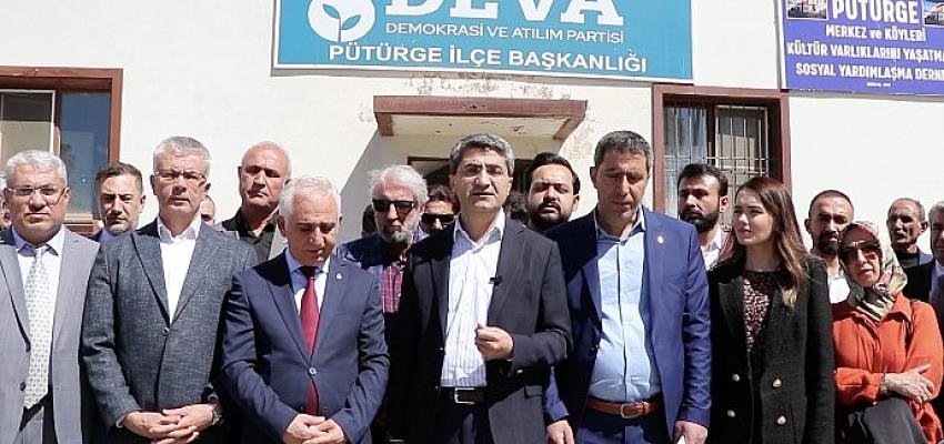 Ekmen’den Saldırıya Uğrayan Deva Partisi Pötürge İlçe Binası Önünde Açıklama  ‘Bu saldırılar bizi yolumuzdan döndüremez’
