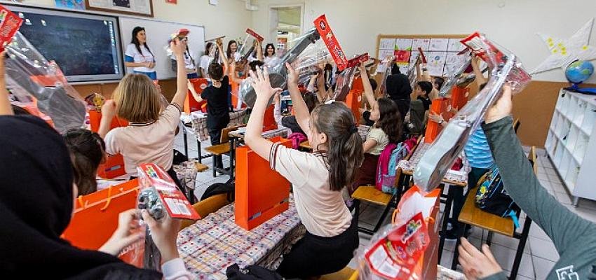 Hepsiburada’dan  10.000 Çocuğu Gülümseten Proje;  “Bir Gülüş Yeter”