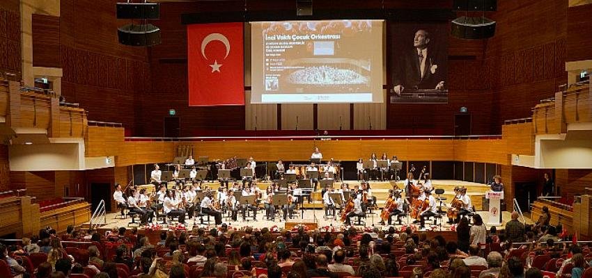 İnci Vakfı Çocuk Orkestrası gelenekselleşen Ulusal Egemenlik ve Çocuk Bayramı’na özel konseriyle umut ve neşe verdi