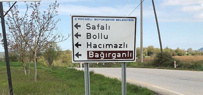 İşaret ve yönlendirme levhaları yenileniyor