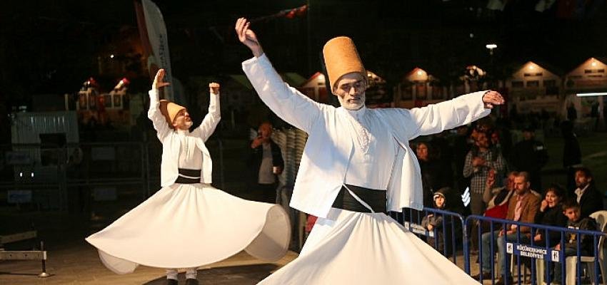 Kadir Gecesi’nden Binlerce Küçükçekmeceli Aynı Sofrada Buluştu