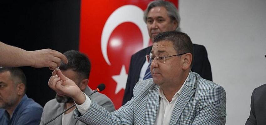 Pazar yerleri için kuralar çekildi..