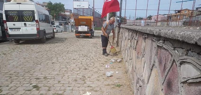 Ayvalık Belediyesi’nden Turizm Sezonu Öncesi Detaylı Temizlik Çalışmaları