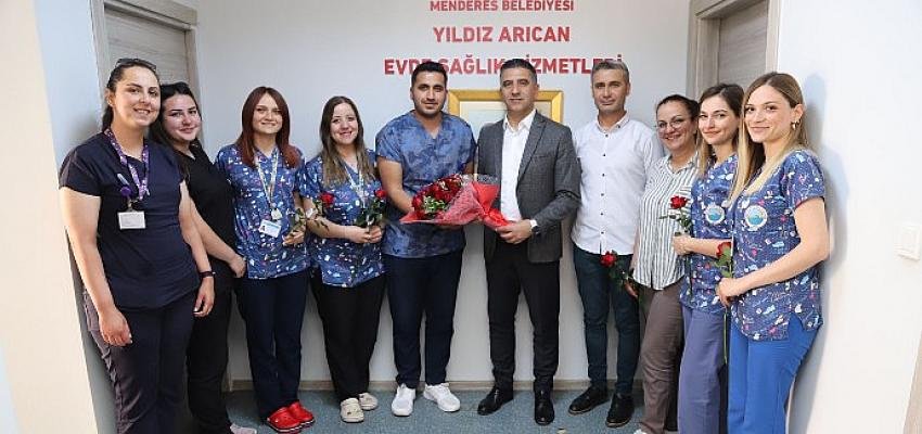 Başkan Kayalar’dan hemşirelere ziyaret