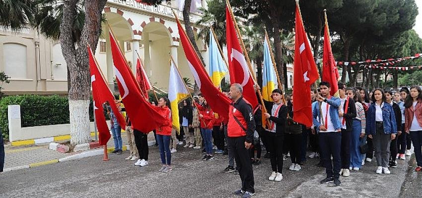 Bayındır’da 19 Mayıs Coşkuyla Kutlandı