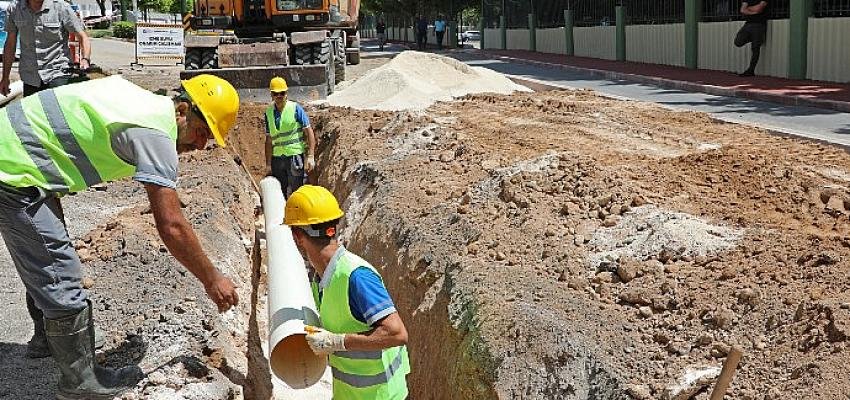 Büyükşehir 50 yıllık içme suyu hattını yeniliyor