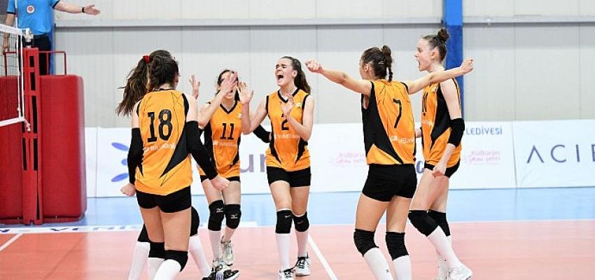 Festival Voleybol heyecanı devam ediyor
