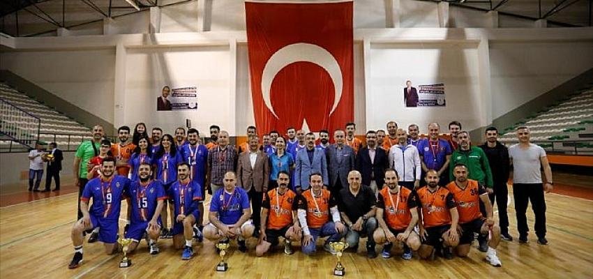 Kurumlar Filede Kıyasıya Yarıştı