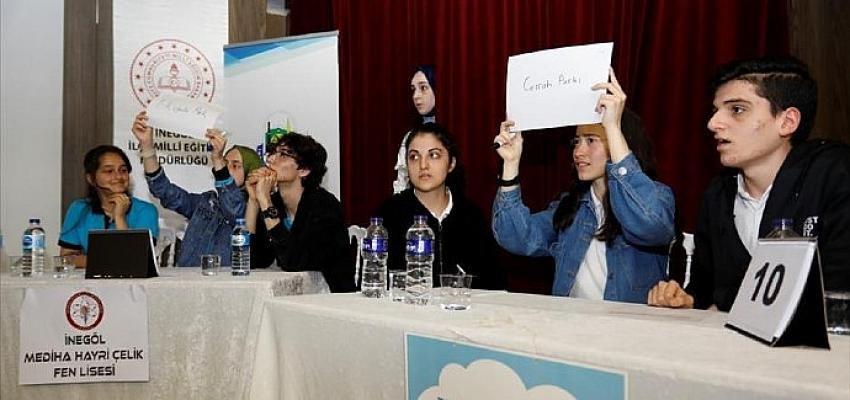 Liseler Arası “İnegöl’ü Tanıyorum” Bilgi Yarışması Gerçekleştirildi