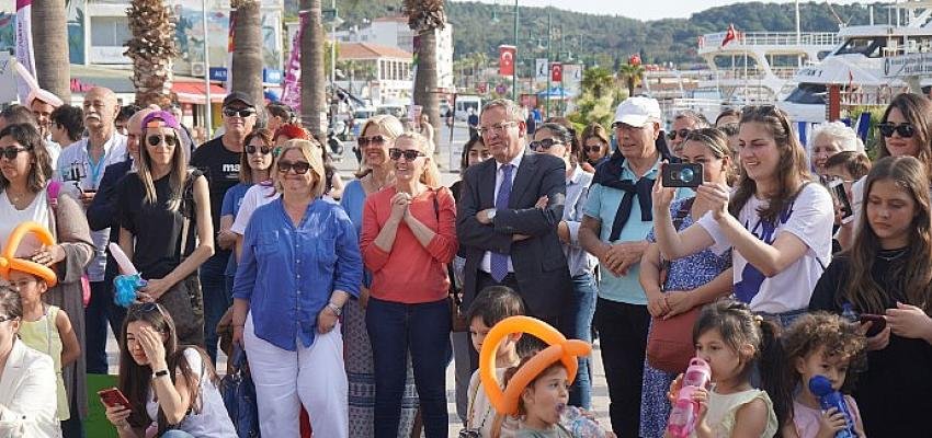 Uluslararası Ayvalık Tiyatro Festivali 11’İnci Kez “Perde” dedi