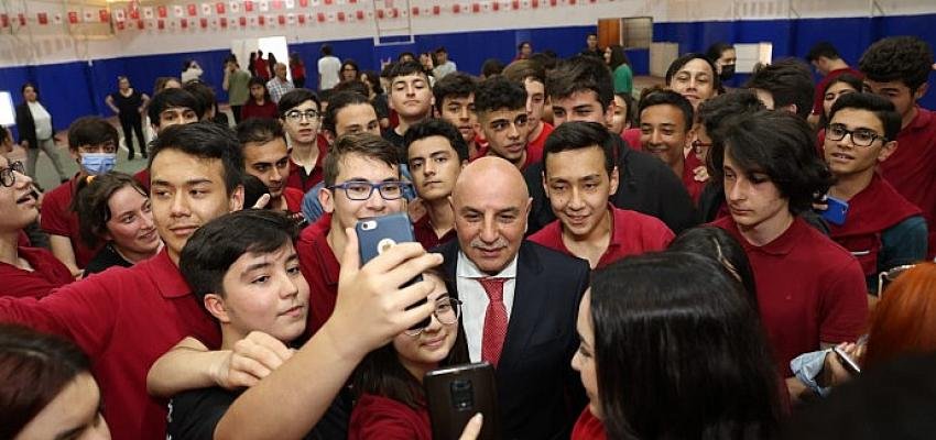 Etlik Anadolu Lisesi Yeni Spor Salonuna Kavuştu