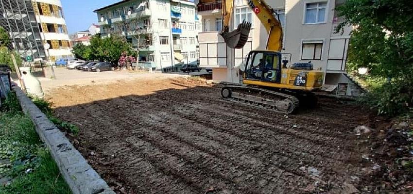 Gölcük’te Metruk Binalar Sorun Olmaktan Çıkıyor