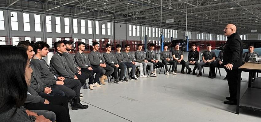 Günsel Akademi ilk mezunlarını verdi!