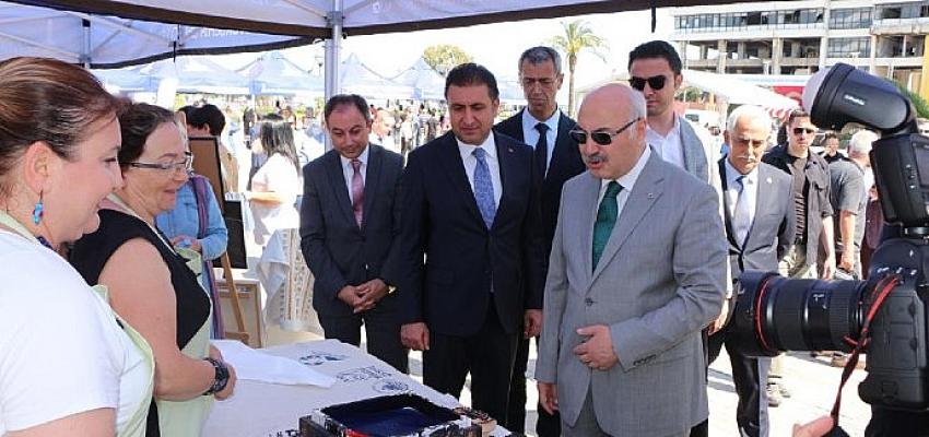 İzmir İl Milli Eğitim Müdürlüğü ‘Hayat Boyu Öğrenme Haftası İl Programı’ Gerçekleştirildi.