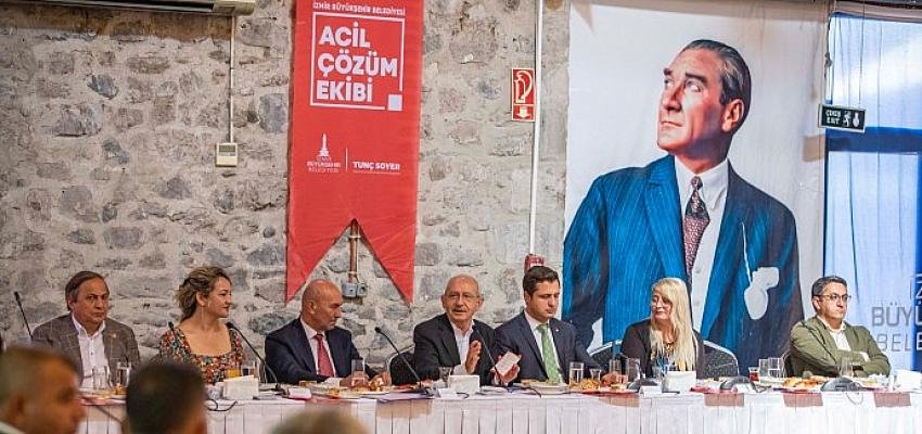 Kılıçdaroğlu Acil Çözüm Projesi uygulanan mahalle muhtarlarıyla buluştu