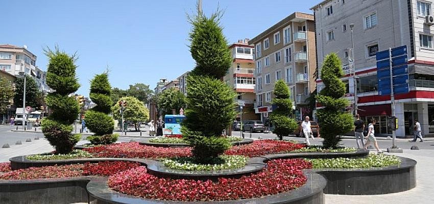 Küçükçekmece’nin Çehresi Yeşil Alan ve Prestijli Parklara Değişiyor