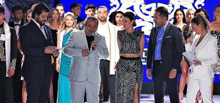 “Model Of Models” yarışmasında ünlüler geçidi