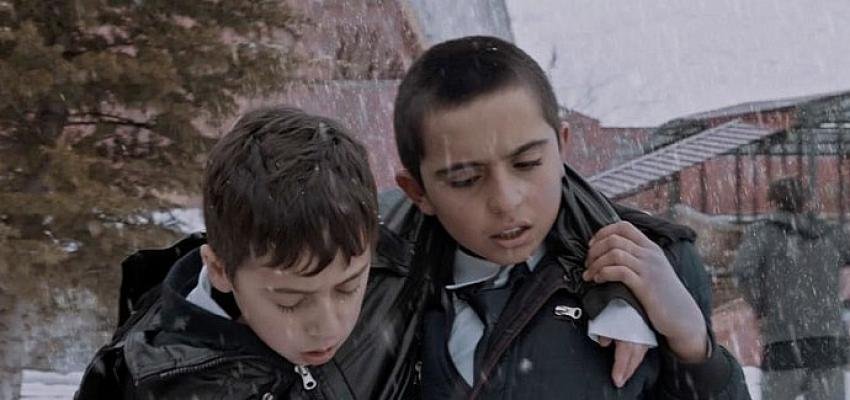 Ödülleri Toplayan Okul Tıraşı AKM Yeşilçam Sineması’nda