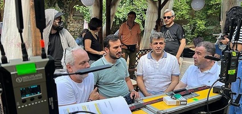 Bağcılar Belediye Başkanı Abdullah Özdemir, Üsküp’te Balkan Ninnisi dizisinin setini ziyaret etti