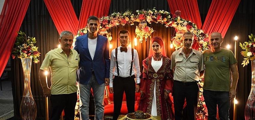 Başkan Kocaman Mutluluklara Şahitlik Ediyor