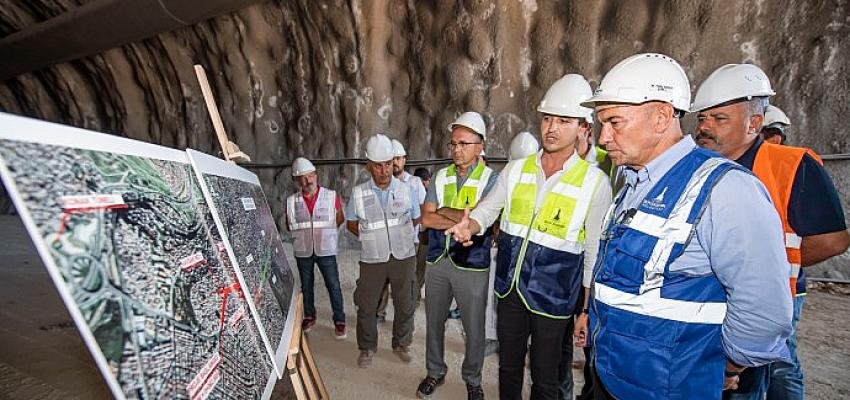 Başkan Soyer Buca Onat Tüneli’ndeki çalışmaları inceledi