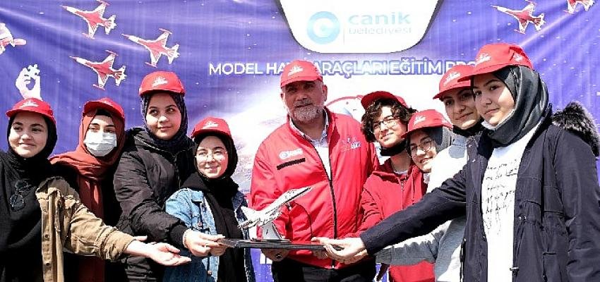 Canik’ten TEKNOFEST’e Özel Hediye Serisi