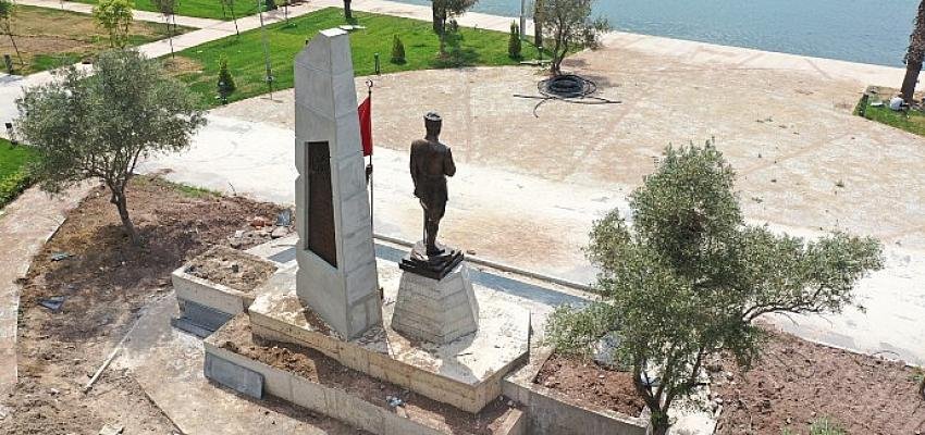 Kocaeli Atalar parkındaki anıt ve büstler yenilendi