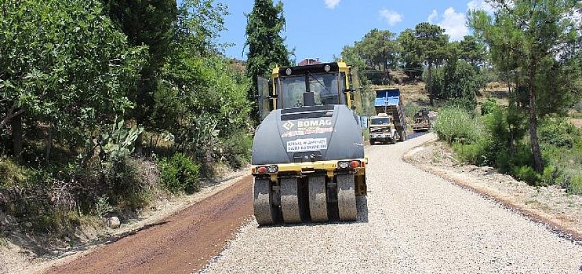 Manavgat Karabucak yolu asfaltlanıyor
